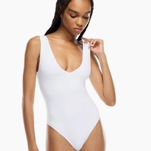 Aritzia babaton contour v neck bodysuit white nwot